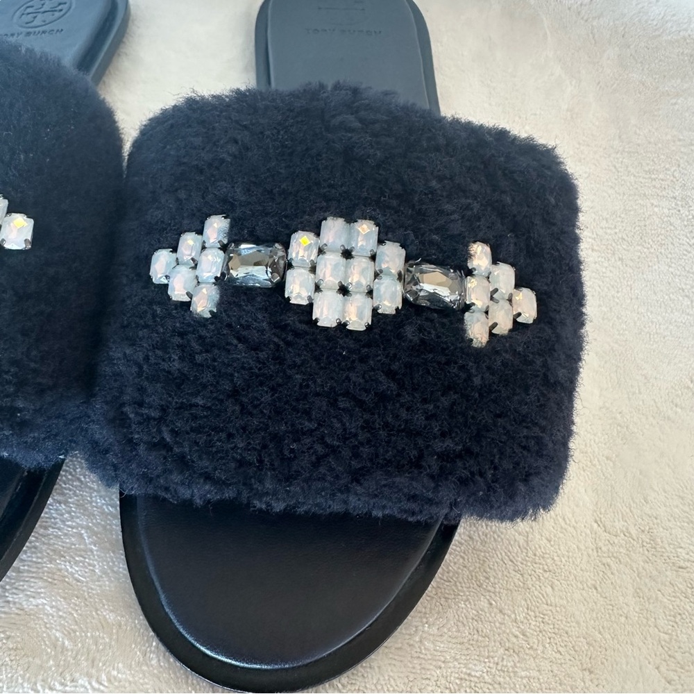 Tory Burch Aspen Crystal Embellished Black Shearling Sheep Slide Sandal Size 9 - Picture 3 of 9